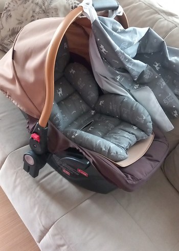 Benetton Kahverengi Bebek Oto Koltuğu Gri Minderli