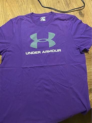 Under armour erkek tshirt