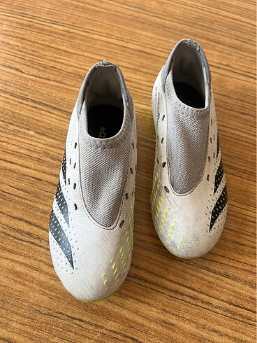 Adidas krampon