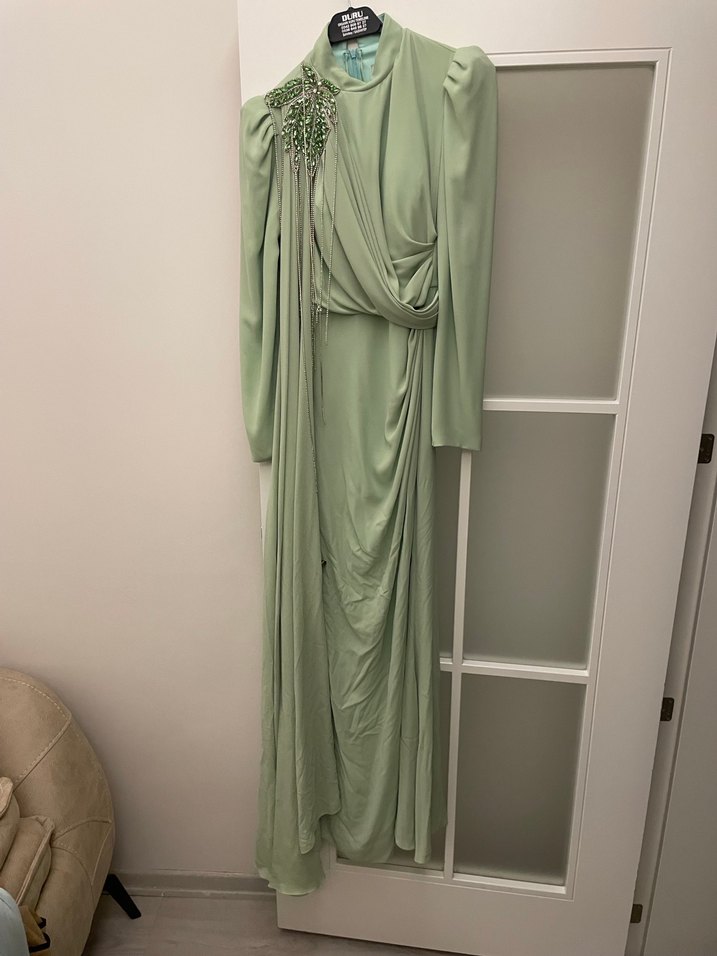 Nakışlı Drapeli Uzun Kadın Abiye Elbise - Görsel 3