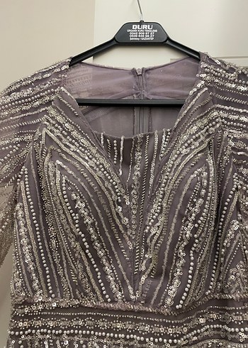 Gri İşlemeli Uzun Abiye Elbise - Görsel 4