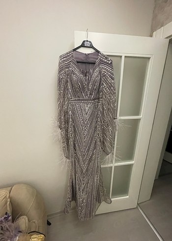 Gri İşlemeli Uzun Abiye Elbise - Görsel 10