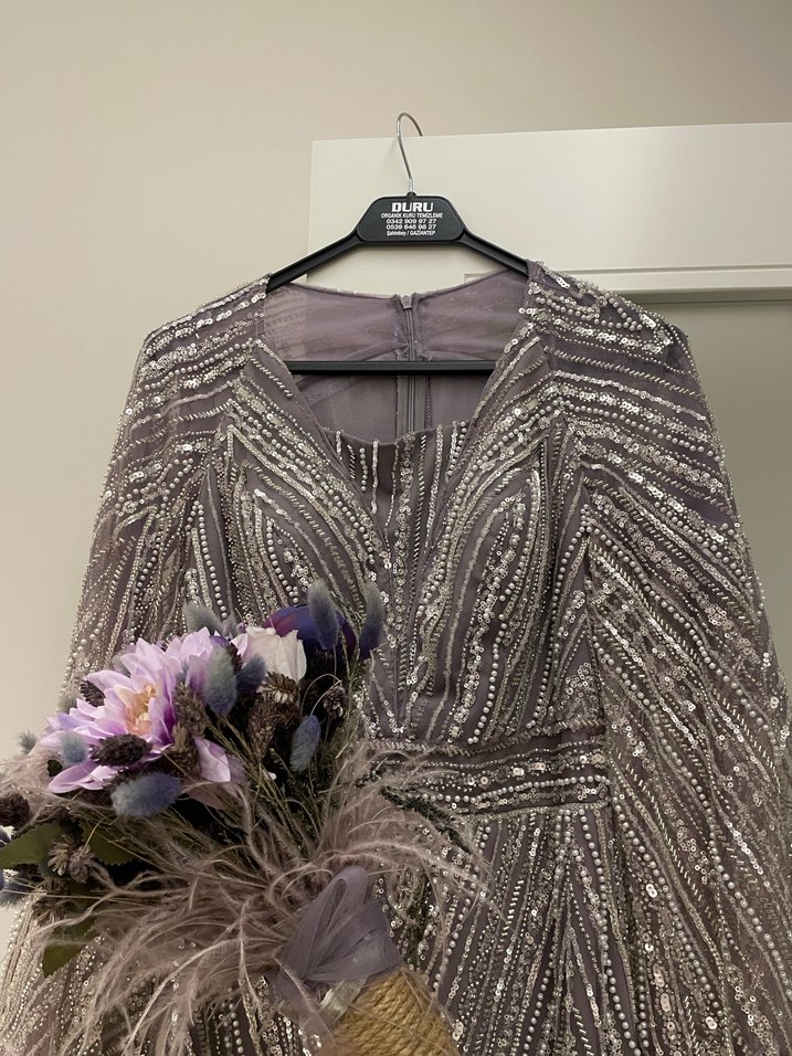 Gri İşlemeli Uzun Abiye Elbise - Görsel 3