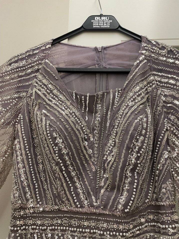 Gri İşlemeli Uzun Abiye Elbise - Görsel 4