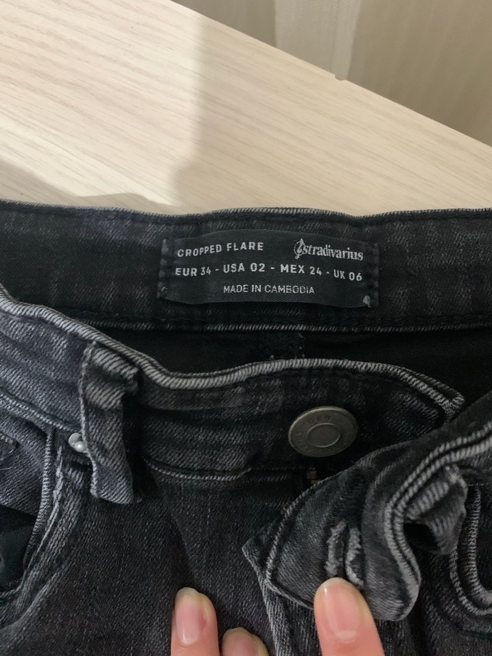 Stradivarius cropped flare pantolon - Görsel 4