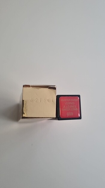  Beden YSL RUJ NO :609