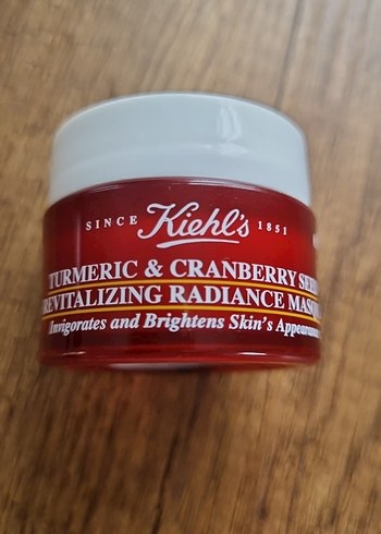 Kiehl's Zerdeçal ve Yaban Mersini Canlandırıcı Maske
