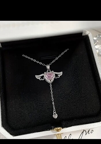 Beden sheinside PEMBE KALPLİ TAŞLI KOLYE