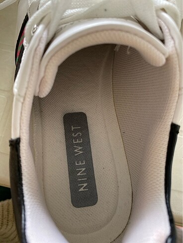Nine West Nine west bir kez giyildi