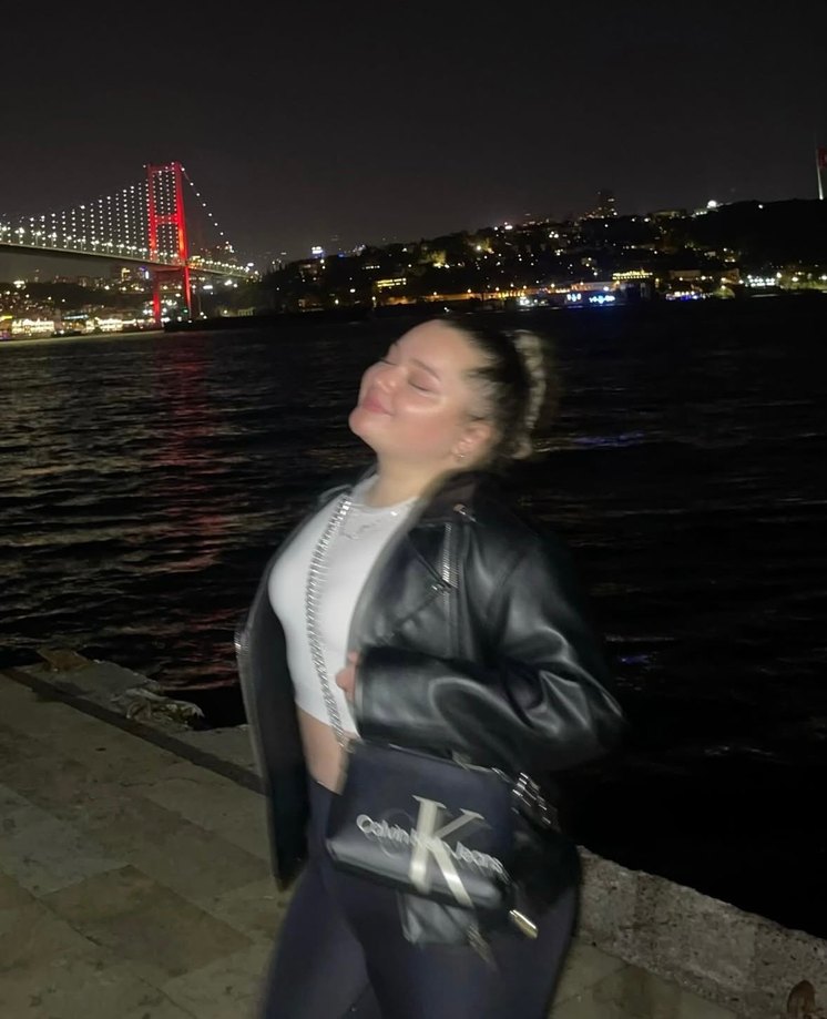 Kadın Siyah Parlak Deri Ceket - Görsel 3