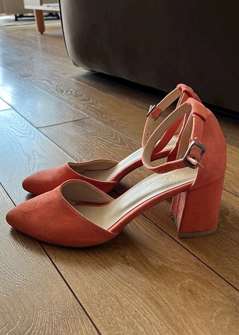 Turuncu Süet  Topuklu Kadın Ayakkabı - Görsel 2