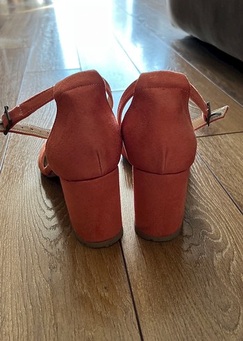 Turuncu Süet  Topuklu Kadın Ayakkabı - Görsel 3