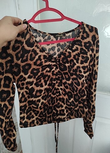 Leopar desenli crop 