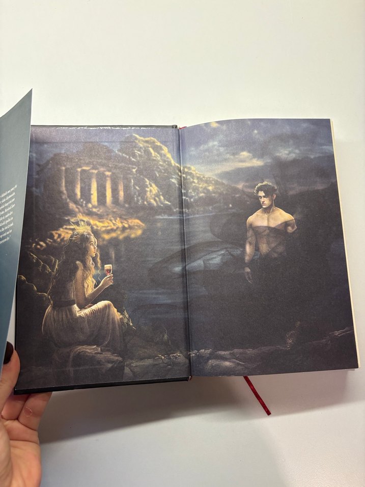 Karanlığın Şehri ve Ölü Tanrının Şarkısı Roman Seti - Görsel 4