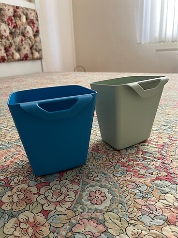 Ikea İkea kutu, kalemlik. Adet fiyatıdır. Sadece mavi akldı, diğeri s