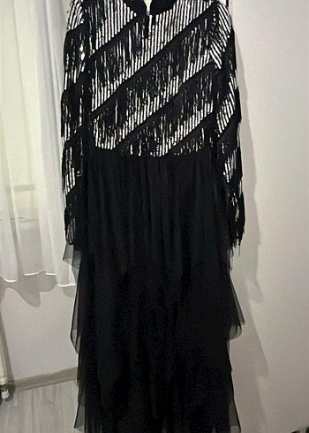 Uzun Kollu Siyah Fırfırlı Gotik Abiye Elbise