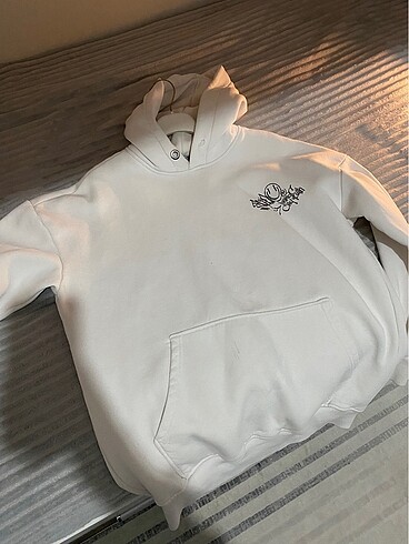 Beyaz sweat