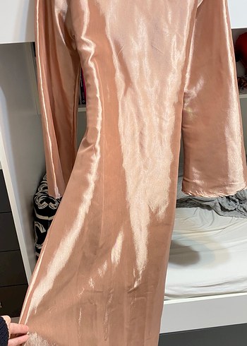 Belden oturtmalı pembe elbise - Görsel 2