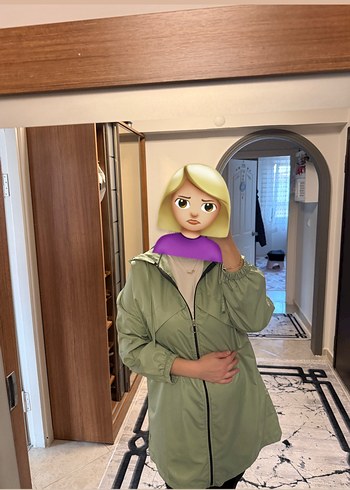 Kapüşonlu Fermuarlı Uzun Yeşil Yağmurluk - Görsel 3