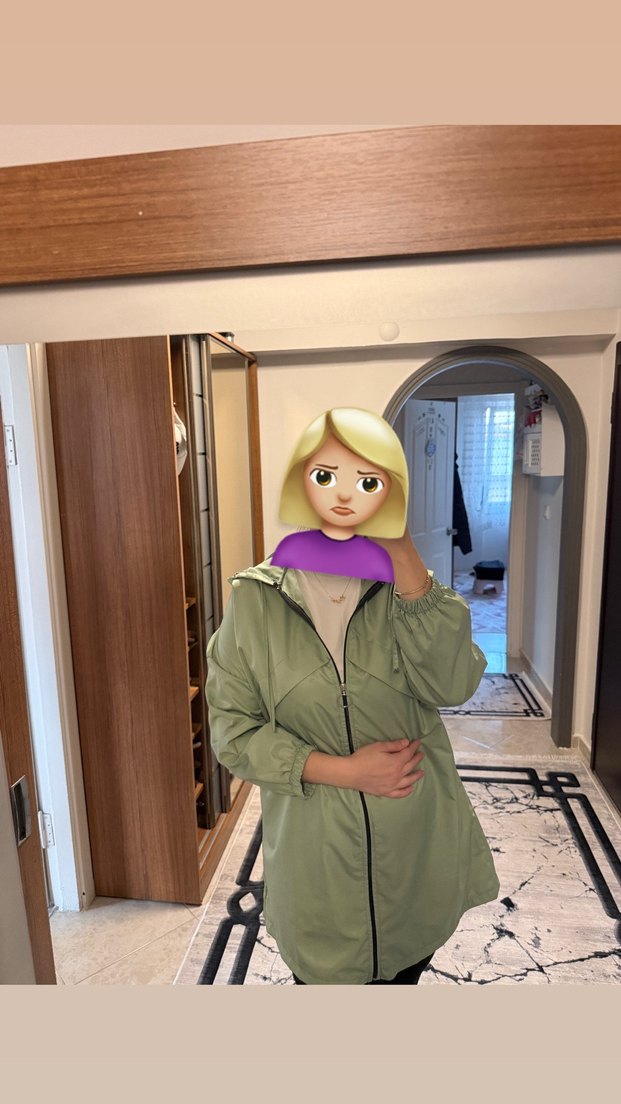 Kapüşonlu Fermuarlı Uzun Yeşil Yağmurluk - Görsel 3