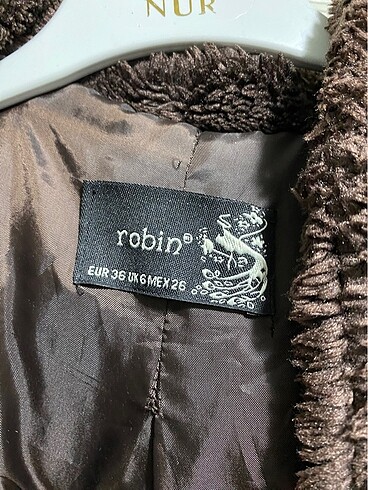 s Beden Mont peluşlu Robin
