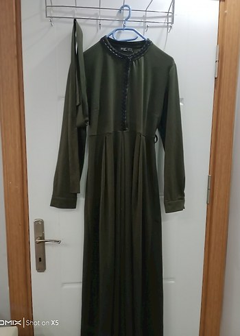 Koyu Haki Uzun Kollu Kemerli Uzun Elbise - Görsel 2