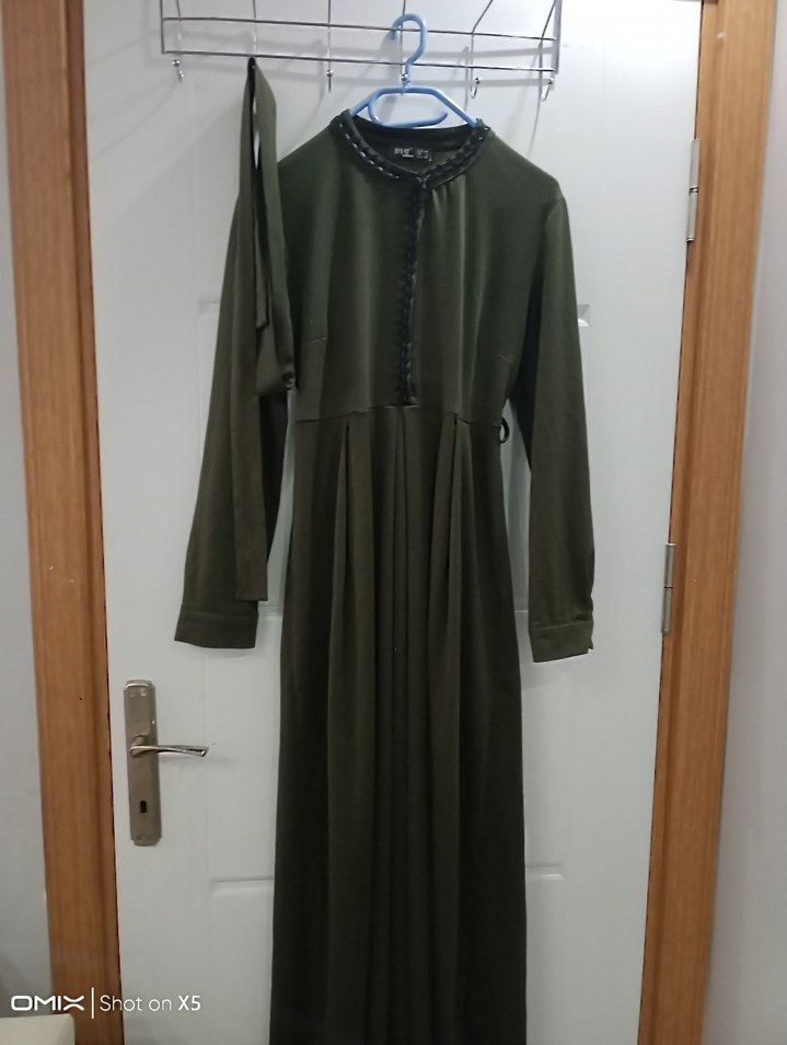 Koyu Haki Uzun Kollu Kemerli Uzun Elbise - Görsel 2