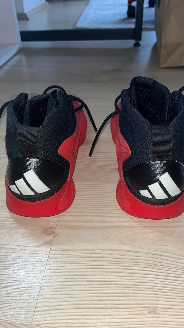 Adidas AE1 Basketbol Ayakkabısı 41 numara - Görsel 4