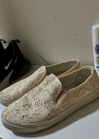 Beyaz Nakışlı Kadın Vans tarzı Spor Ayakkabı - Görsel 3