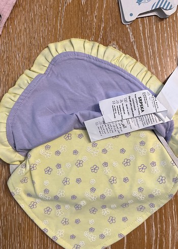 Mor ve sarı bebek önlüğü, baskılı, pastel renk - Görsel 2