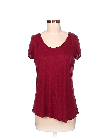 Diğer T-shirt %70 İndirimli.
