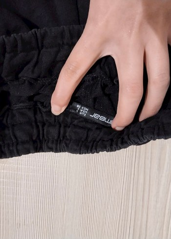 Siyah Mini Gotik Dökümlü Hamile Şortu - Görsel 2