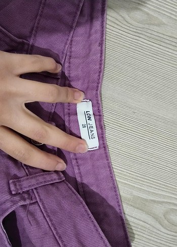 Düğmeli Mor Mini Kot Şort - Görsel 3