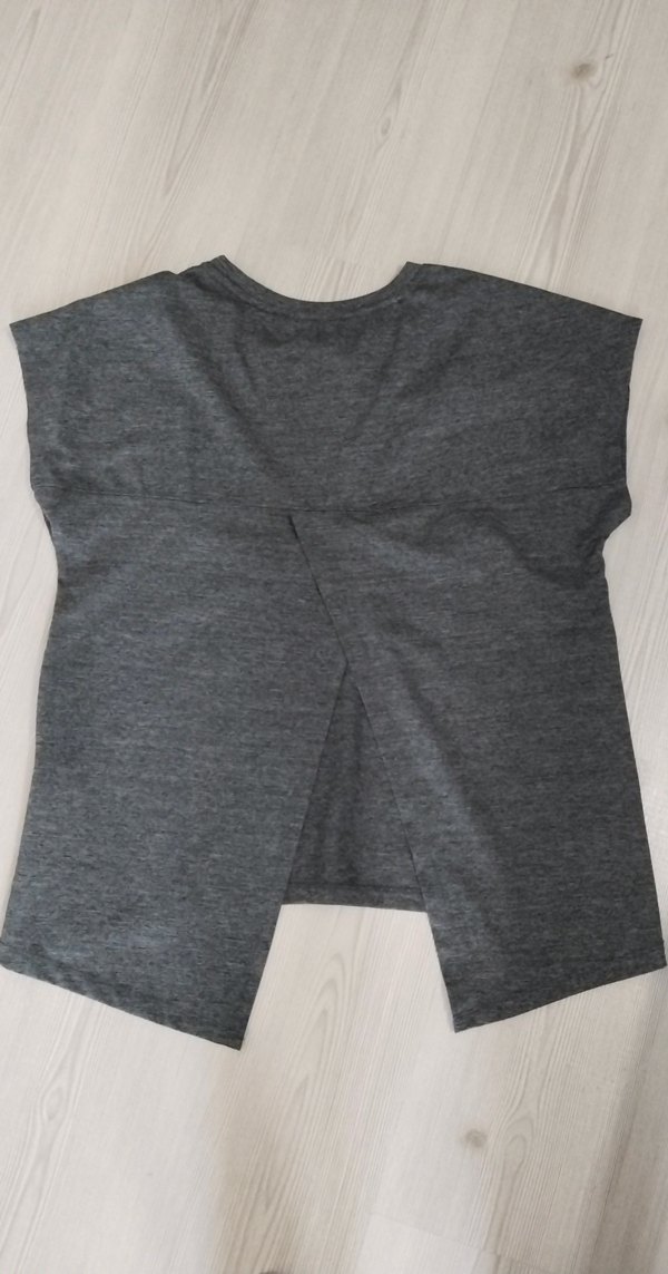 Gri Baskılı Kısa Kollu spor Tişörtü - Görsel 2