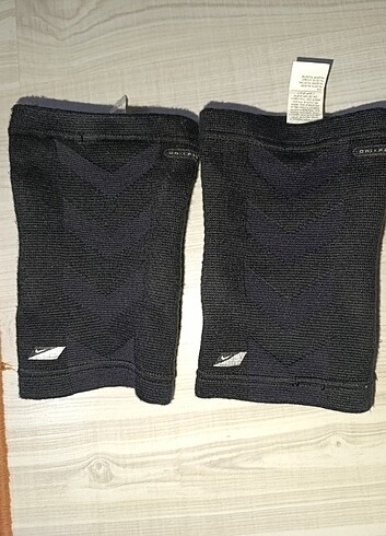 Voleybol dizliği Nike - Görsel 2