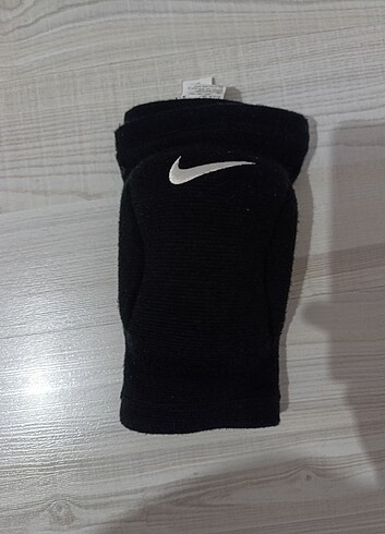 Voleybol dizliği Nike - Görsel 3