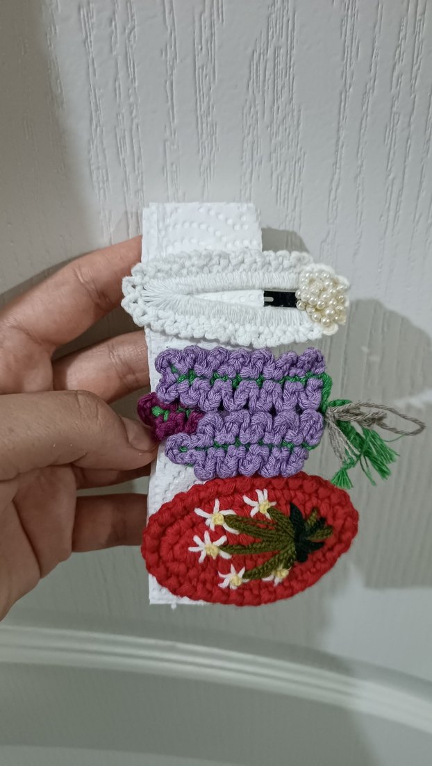 Renkli Nakışlı Örgü Çocuk Toka Seti - Görsel 2