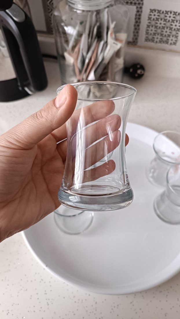 Şeffaf Cam Bardak Seti ve Desenli Tabak - Görsel 4