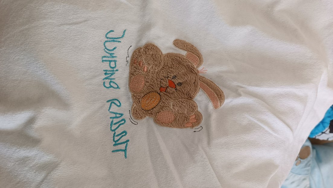 Beyaz Bebek Slingi Nakışlı JUMPINS - Görsel 3