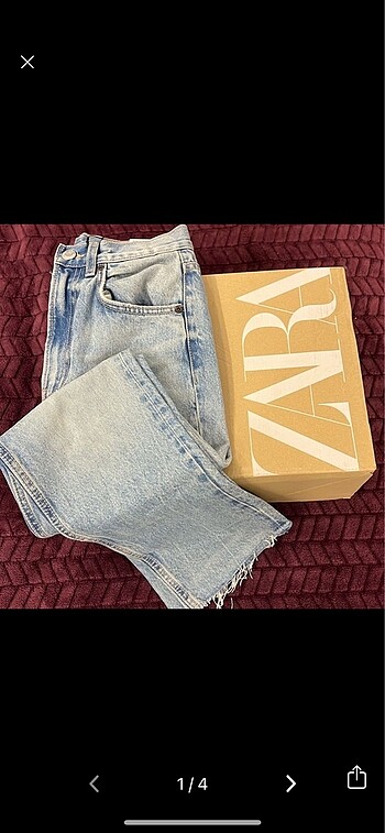 ZARA STRAIGHT JEAN