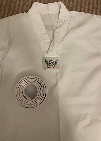 Beyaz Çocuk Karate Kıyafeti ve Kemer - Görsel 4
