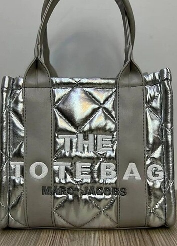Marc Jacobs The Tote Bag
