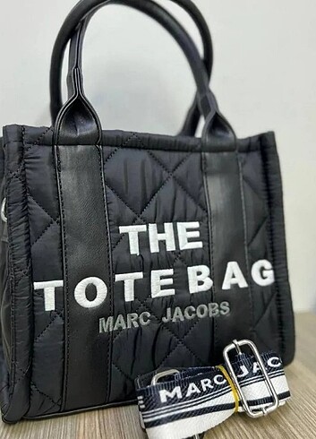 Beden Marc Jacobs The Tote Bag