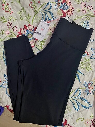 PENTI FORM LEGGING TOPARLAYICI TAYT