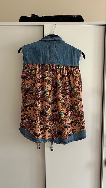 Desenli, yaka ve cep detaylı gömlek - Görsel 3