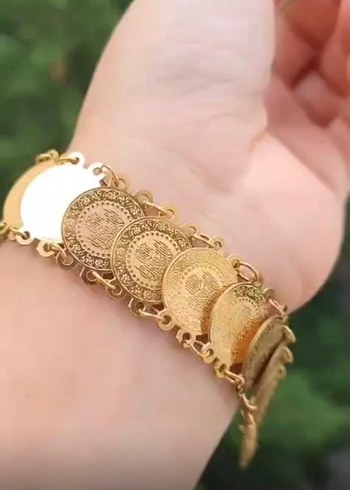 Altın Renkli Zincir Detaylı Vintage Bileklik