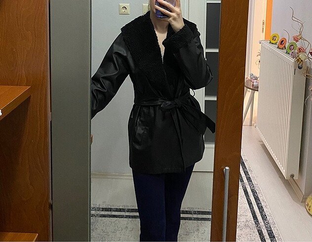 s Beden siyah Renk Deri Ceket (pazarlık olabilir)