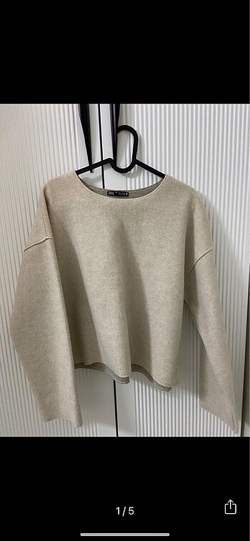 Zara sweatshirt