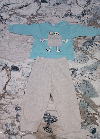 Erkek bebek pijama takımı +3 ay