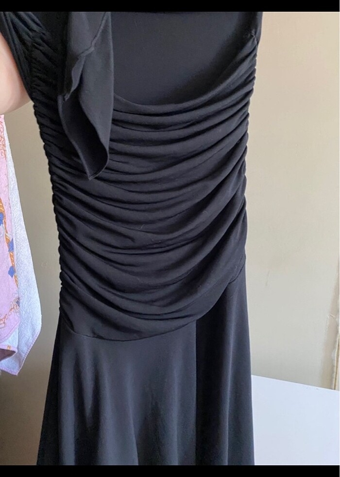 Şık siyah elbise - Görsel 3